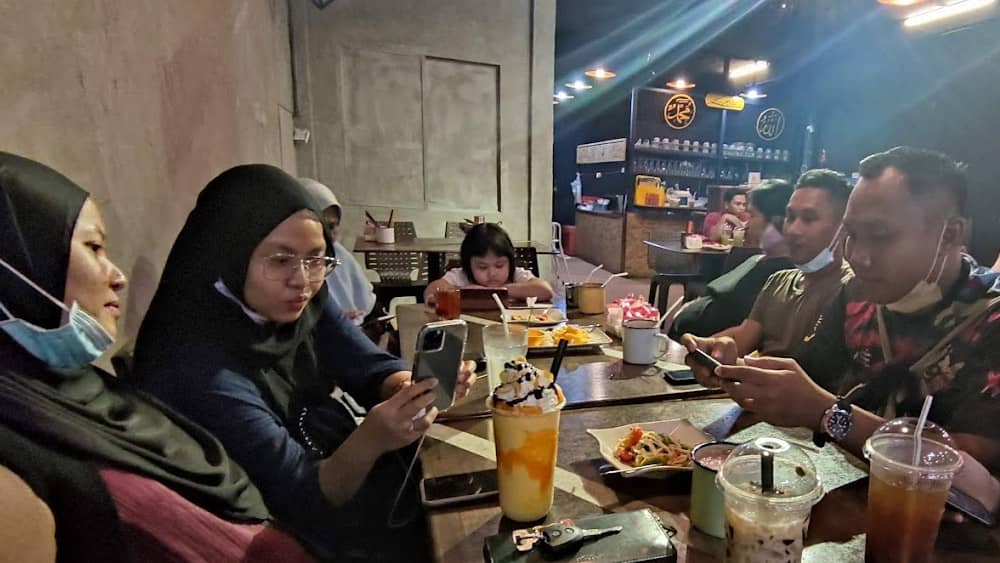 kedai makan batu pahat, restoran thai 24 hours